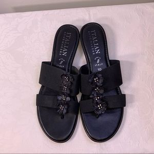 Italian shoemakers black thong sandals – size 10